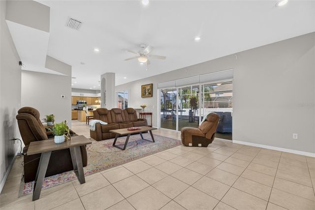 13007 OAKMONT WOOD COURT, Riverview, FL 33579
