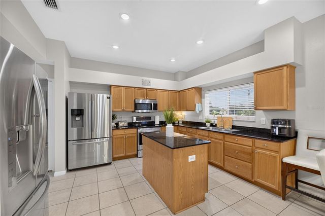 13007 OAKMONT WOOD COURT, Riverview, FL 33579