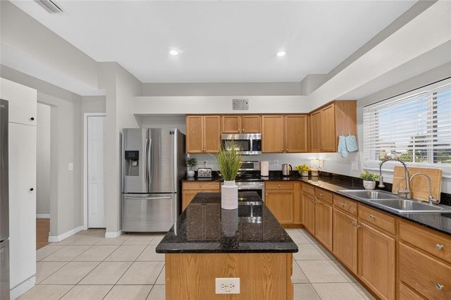 13007 OAKMONT WOOD COURT, Riverview, FL 33579