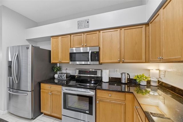 13007 OAKMONT WOOD COURT, Riverview, FL 33579