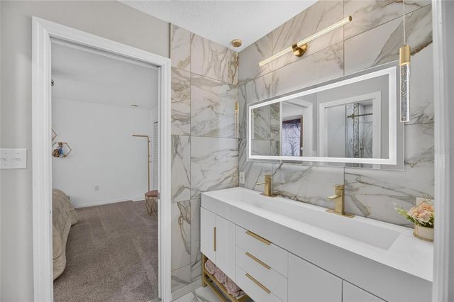 13007 OAKMONT WOOD COURT, Riverview, FL 33579
