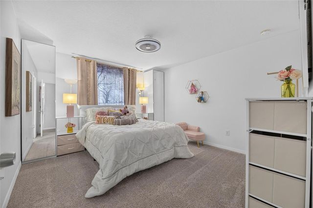 13007 OAKMONT WOOD COURT, Riverview, FL 33579