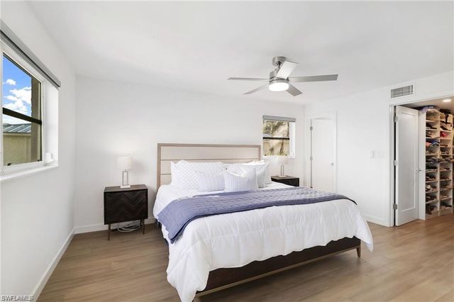 9486 Gulf Shore DR A101, Naples, FL 34108