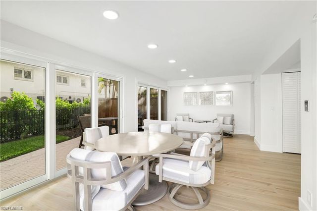 9486 Gulf Shore DR A101, Naples, FL 34108