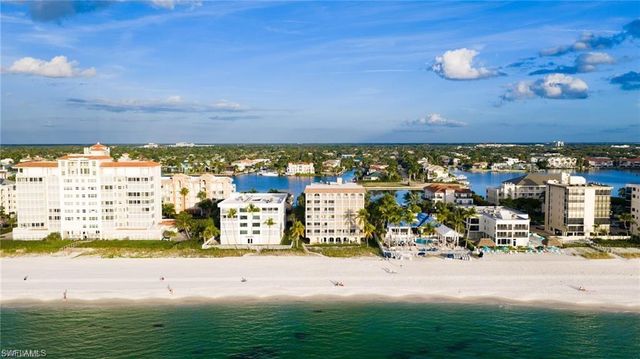 9486 Gulf Shore DR A101, Naples, FL 34108