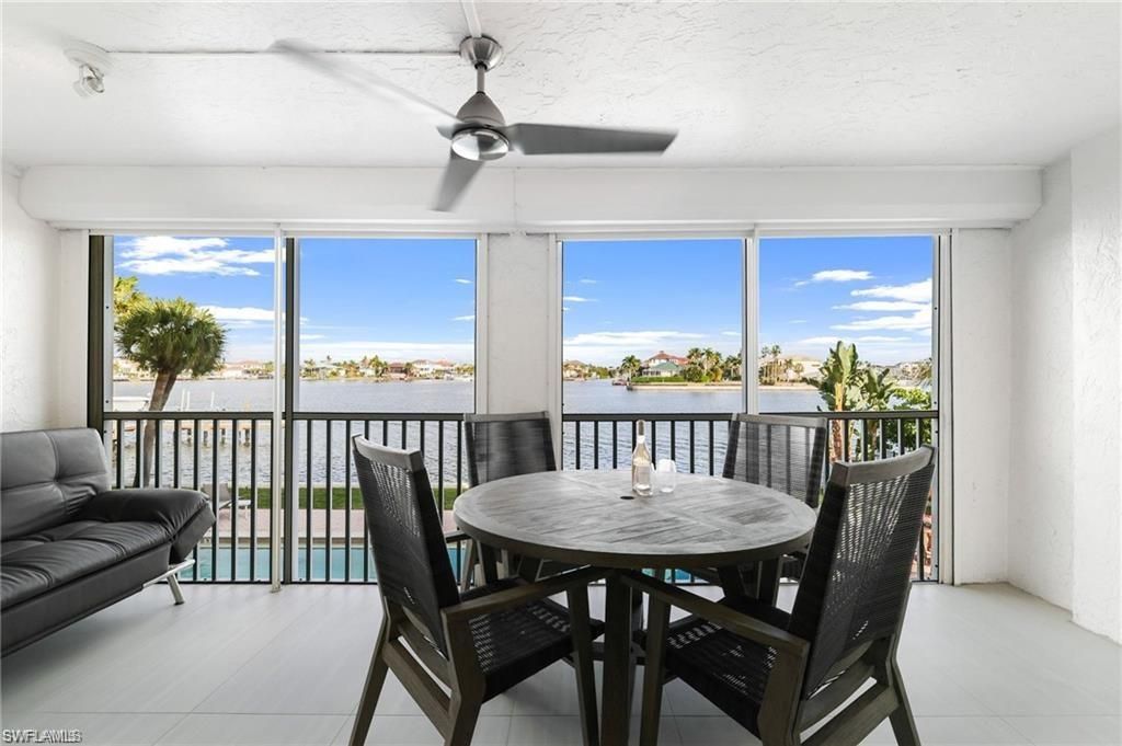 9486 Gulf Shore DR A101, Naples, FL 34108