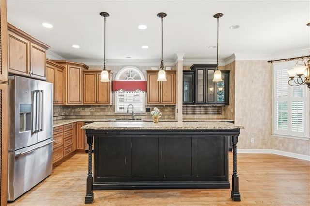 2036 Kinsmon Drive, Marietta, GA 30062