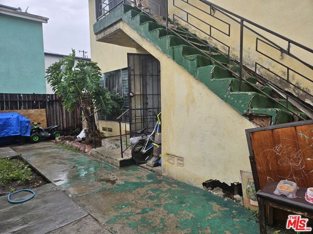 155 W 75th Street, Los Angeles, CA 90003
