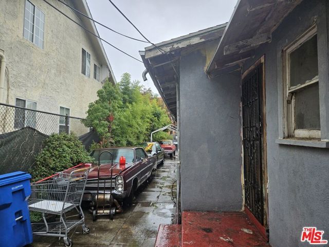 155 W 75th Street, Los Angeles, CA 90003
