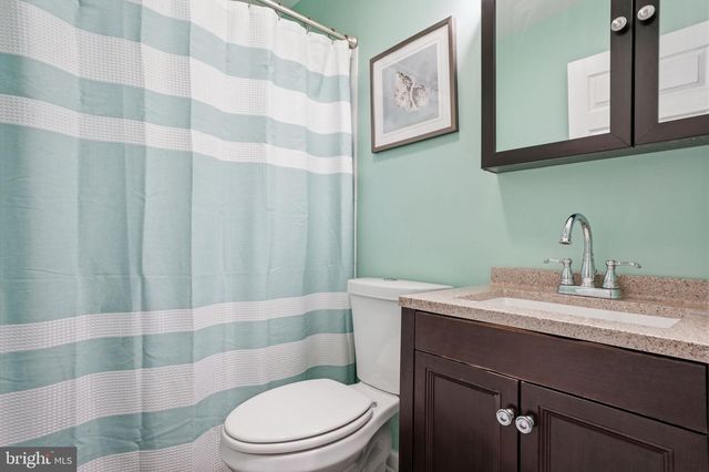 47 THORNYAPPLE LN, Levittown, PA 19054