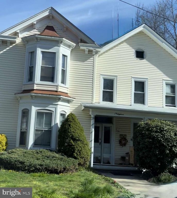218 MORRISON AVE, HIGHTSTOWN, NJ 08520 — exterior