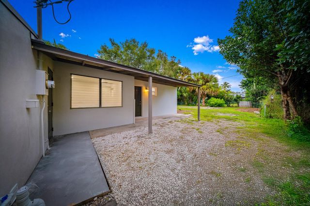 2904 SE Bamboo Street, Stuart, FL 34997