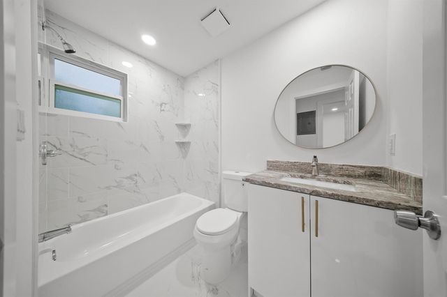2904 SE Bamboo Street, Stuart, FL 34997