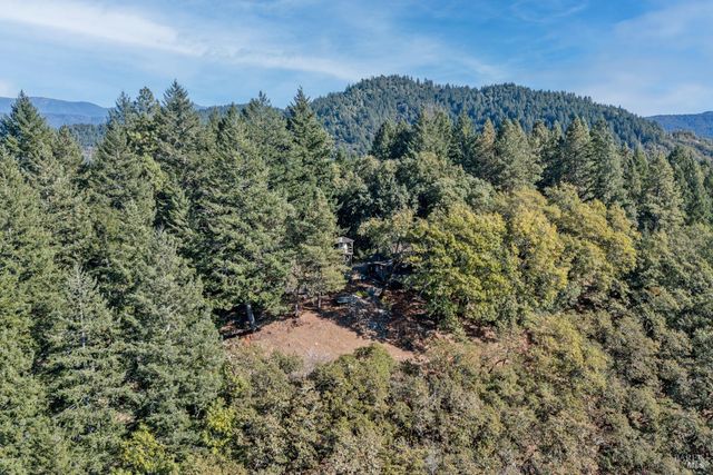 24600 String Creek Rd, Willits, CA 95490