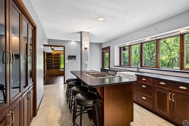 3631 NW 44th Ter, Topeka, KS 66618