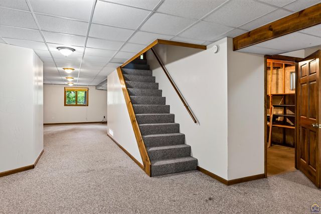 3631 NW 44th Ter, Topeka, KS 66618