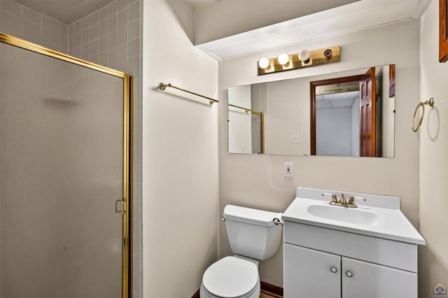 3631 NW 44th Ter, Topeka, KS 66618