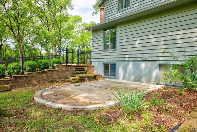 3631 NW 44th Ter, Topeka, KS 66618