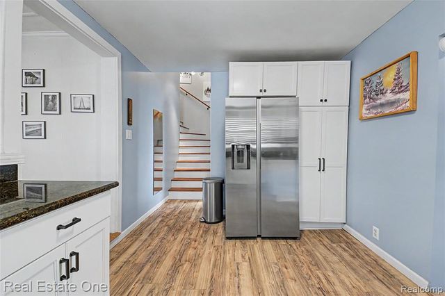 27901 Long Street, Livonia, MI 48152