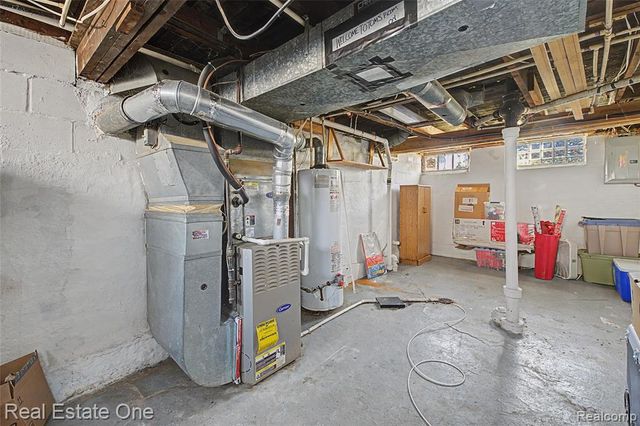 27901 Long Street, Livonia, MI 48152