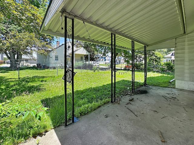 1843 24th Avenue, Moline, IL 61265