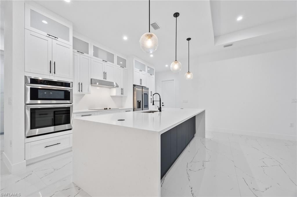 Image 14 of property listing at 108 NW 29th ST, Cape Coral, FL 33993