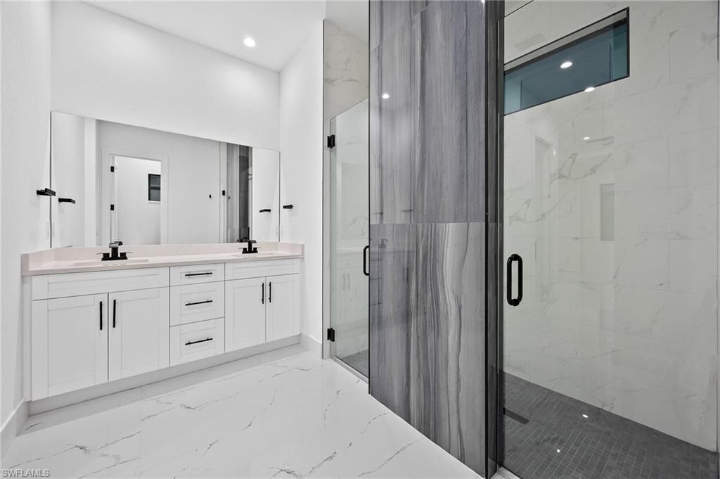 Image 33 of property listing at 108 NW 29th ST, Cape Coral, FL 33993