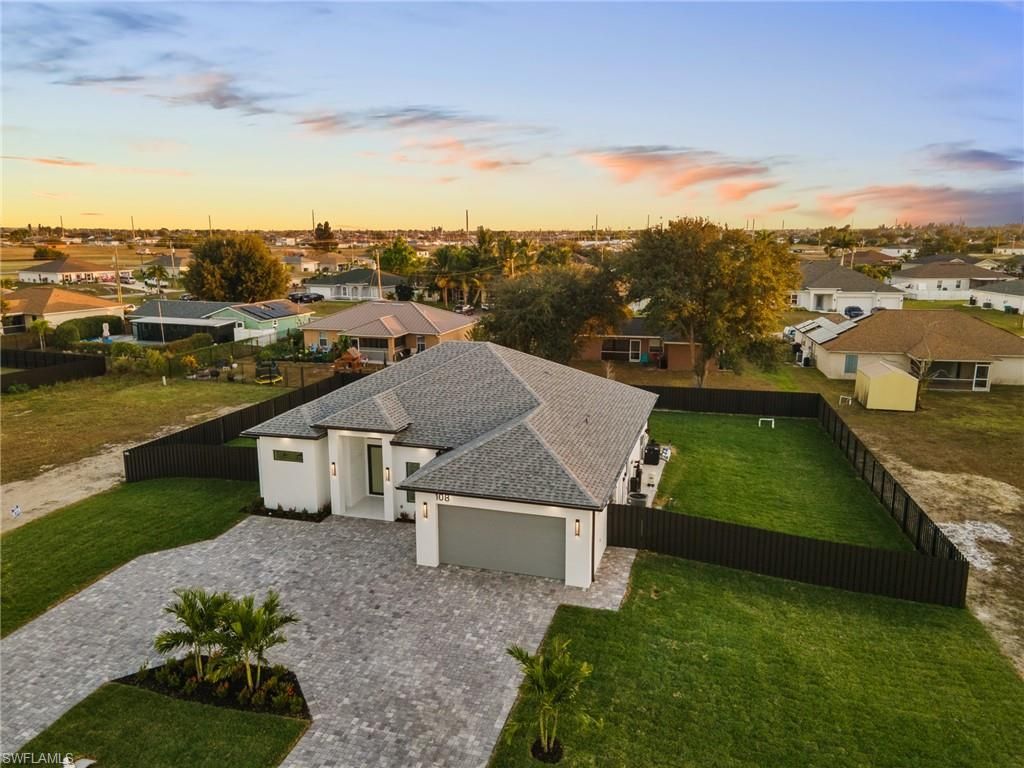 Image 5 of property listing at 108 NW 29th ST, Cape Coral, FL 33993