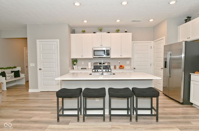 8051 Wagman Street, Indianapolis, IN 46113