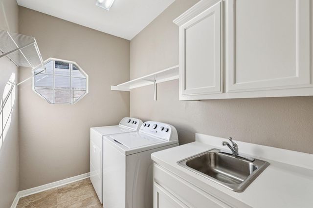 2304 Oak Springs CV, Round Rock, TX 78681