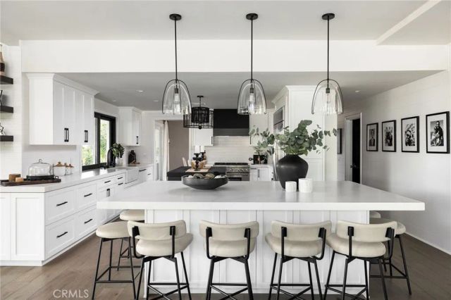 2121 Valhalla Drive, North Tustin, CA 92705