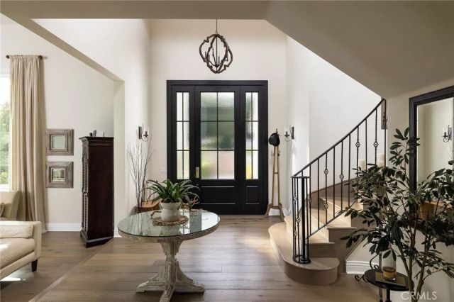 2121 Valhalla Drive, North Tustin, CA 92705