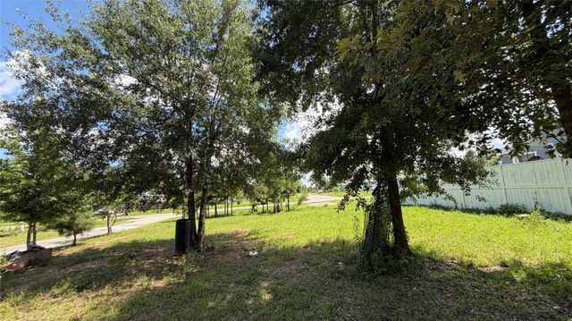 192 Road 51023, Cleveland, TX 77327