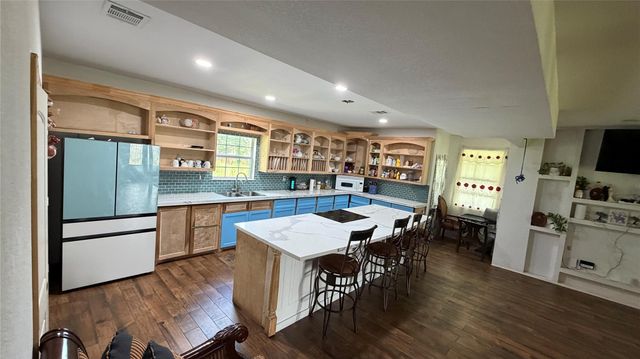 192 Road 51023, Cleveland, TX 77327