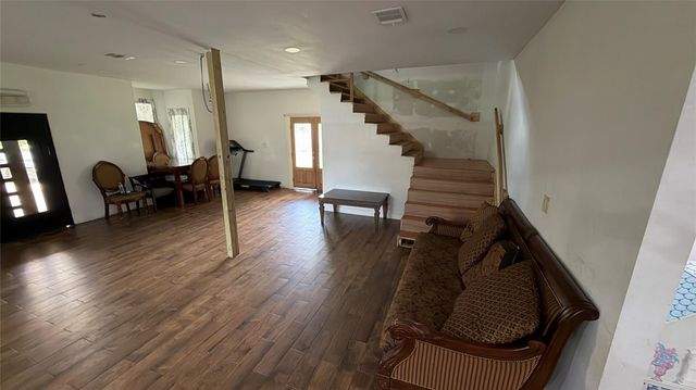 192 Road 51023, Cleveland, TX 77327