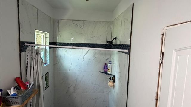 192 Road 51023, Cleveland, TX 77327