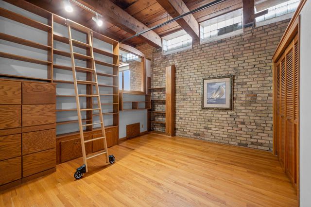 716 N 1st Street 534, Minneapolis, MN 55401