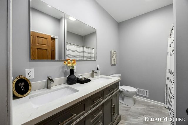 4176 Stony Avenue, Kalamazoo, MI 49004