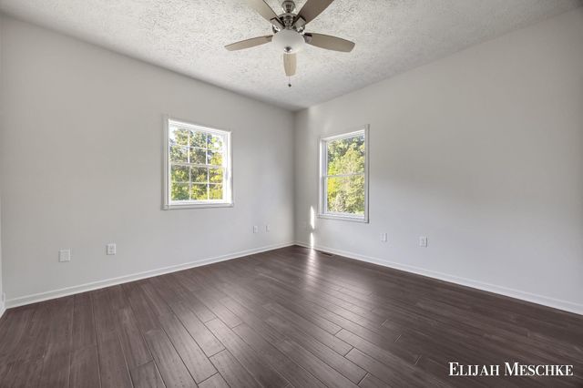 4176 Stony Avenue, Kalamazoo, MI 49004