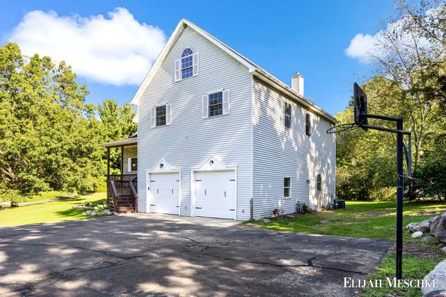 4176 Stony Avenue, Kalamazoo, MI 49004