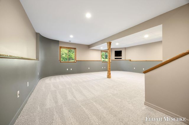 4176 Stony Avenue, Kalamazoo, MI 49004