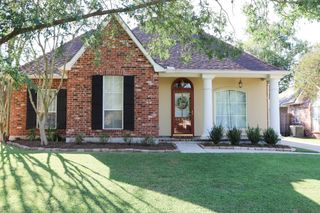 18252 Lake Myrtle Dr, Baton Rouge, LA 70817