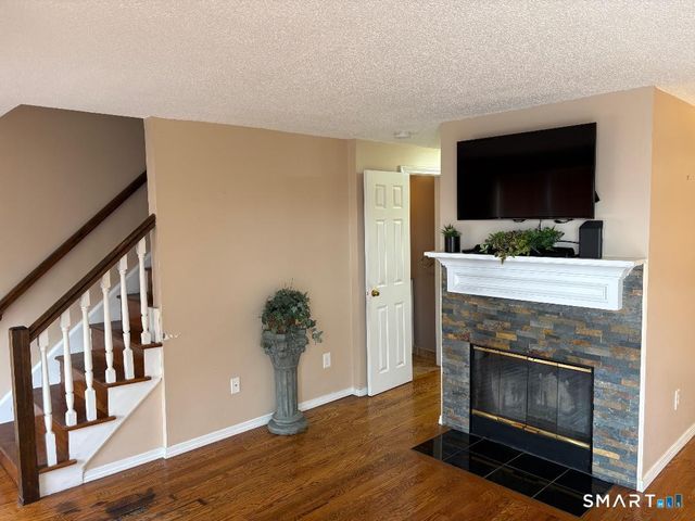 3227 East Main Street E, Waterbury, CT 06705