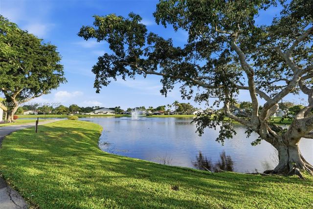 952 NW 29th Ave C, Delray Beach, FL 33445