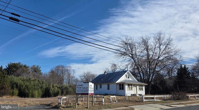 3203 W OX RD, Herndon, VA 20171