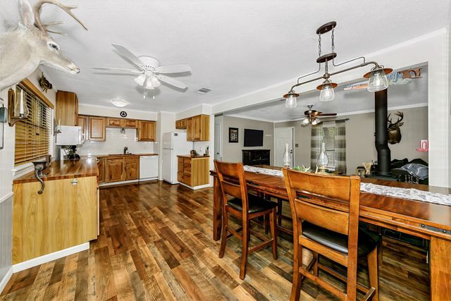 901 Windsor Lane, Springtown, TX 76082