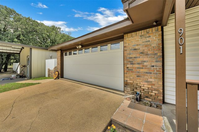 901 Windsor Lane, Springtown, TX 76082