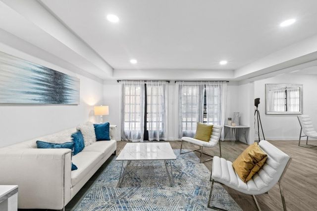 3520 Highland View DR, Austin, TX 78731