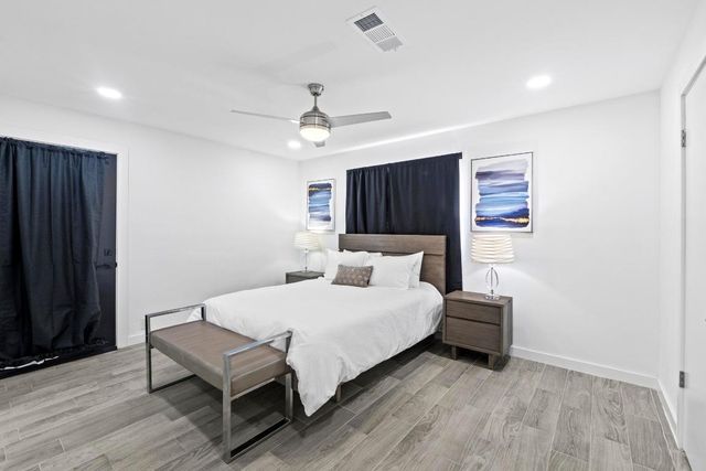 3520 Highland View DR, Austin, TX 78731