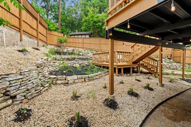 3520 Highland View DR, Austin, TX 78731